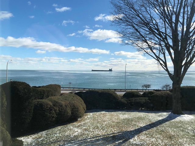 105 Lake Shore Road, Grosse Pointe Farms, MI 48236