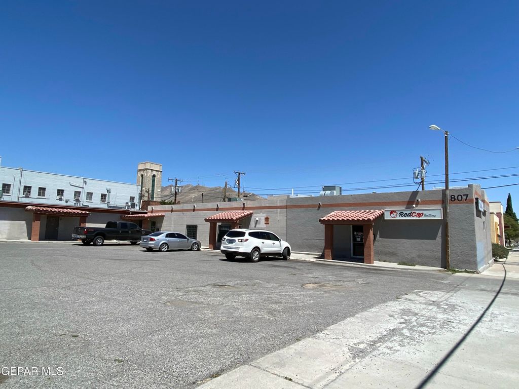 809 Yandell Drive, El Paso, TX 79902