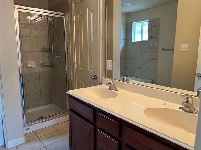 1720 Tornado, Houston, TX 77091