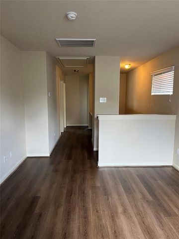 1720 Tornado, Houston, TX 77091