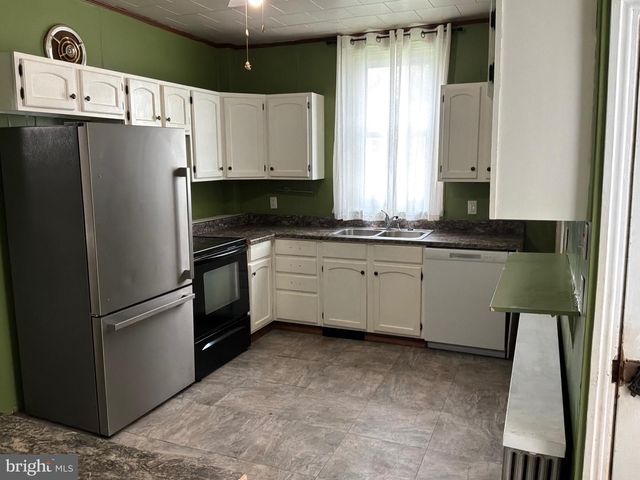 31 N FRANKLIN STREET ST, Waynesboro, PA 17268