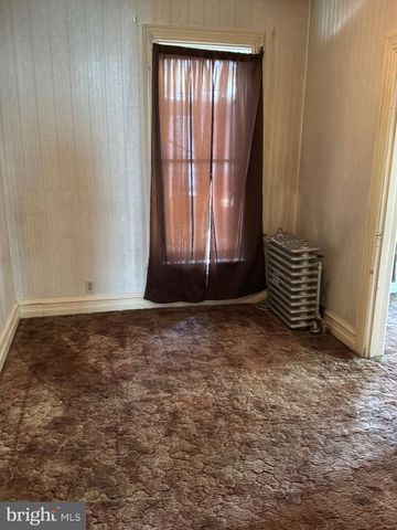 31 N FRANKLIN ST, Waynesboro, PA 17268