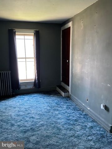 31 N FRANKLIN ST, Waynesboro, PA 17268