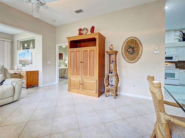 249 VISTA DEL LAGO WAY, Venice, FL 34292