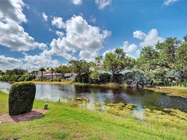 249 VISTA DEL LAGO WAY, Venice, FL 34292