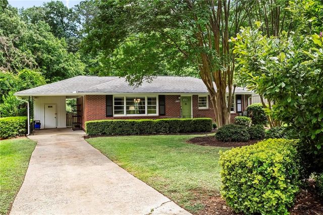 2477 Hunting Valley Drive, Decatur, GA 30033