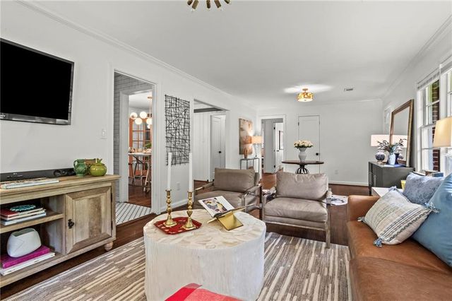 2477 Hunting Valley Drive, Decatur, GA 30033