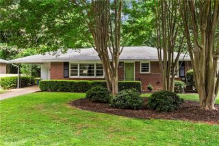 2477 Hunting Valley Drive, Decatur, GA 30033