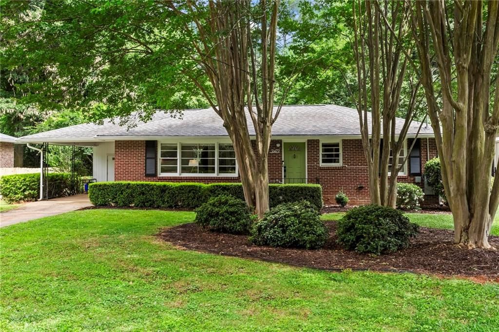 Image 1 of property listing at 2477 Hunting Valley Drive, Decatur, GA 30033