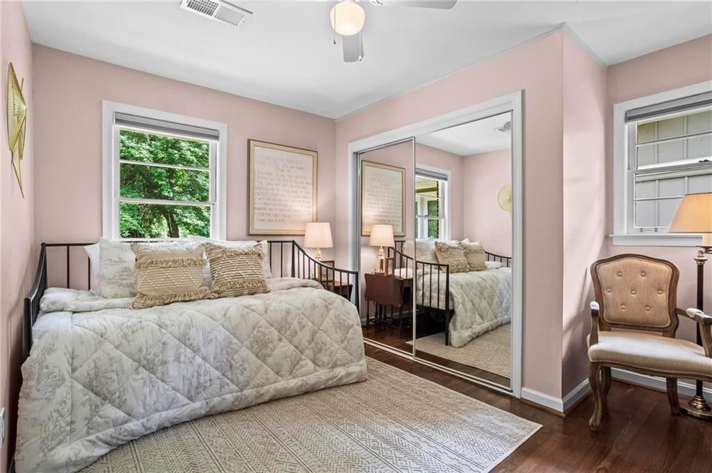 Image 28 of property listing at 2477 Hunting Valley Drive, Decatur, GA 30033