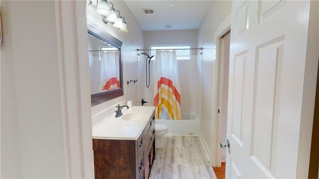 6052 Magnolia E Place, Mobile, AL 36608