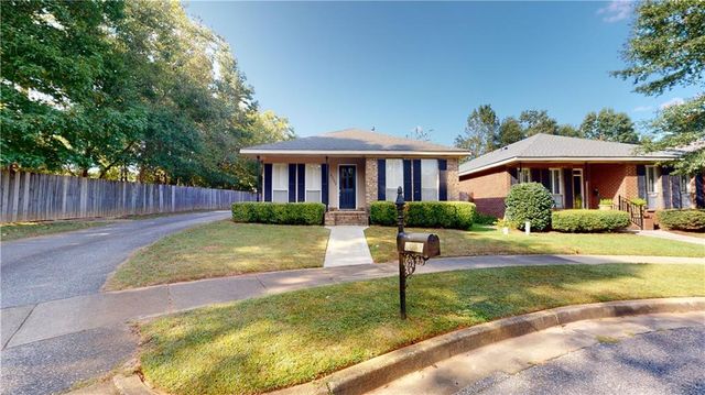 6052 Magnolia E Place, Mobile, AL 36608
