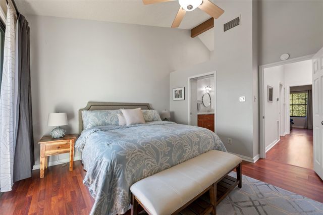 7122 Wood Hollow DR 47, Austin, TX 78731