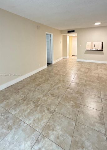 2935 NE 163rd St 3P, North Miami Beach, FL 33160