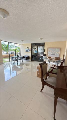 2935 NE 163rd St 3P, North Miami Beach, FL 33160