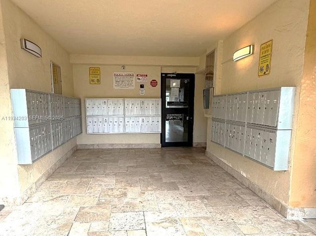 2935 NE 163rd St 3P, North Miami Beach, FL 33160