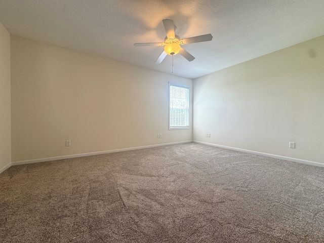 2090 Summerfield Lane, Bourbonnais, IL 60914