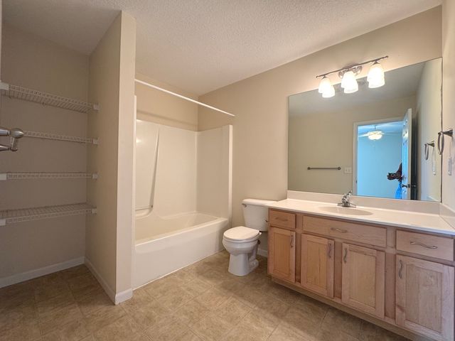 2090 Summerfield Lane, Bourbonnais, IL 60914
