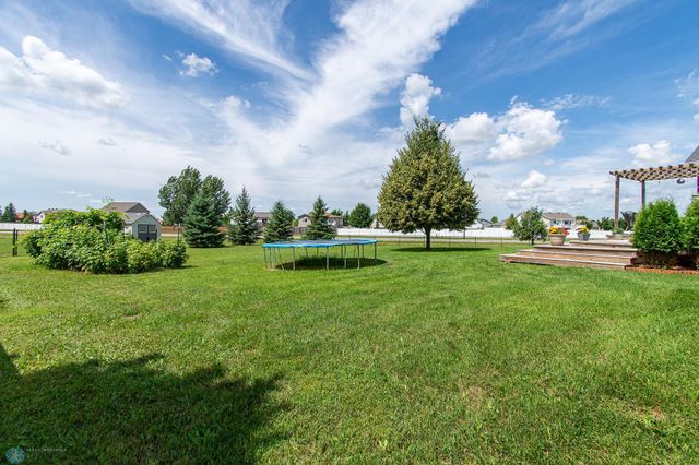 3827 15th Street S, Moorhead, MN 56560