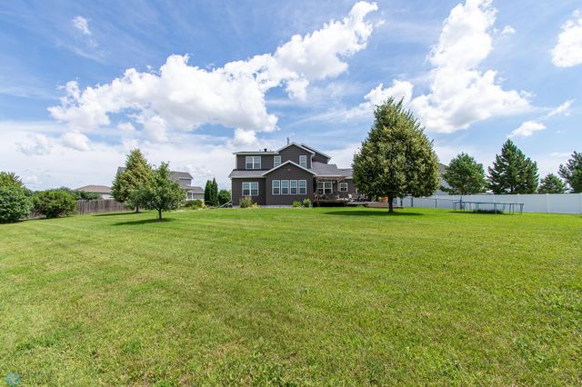 3827 15th Street S, Moorhead, MN 56560