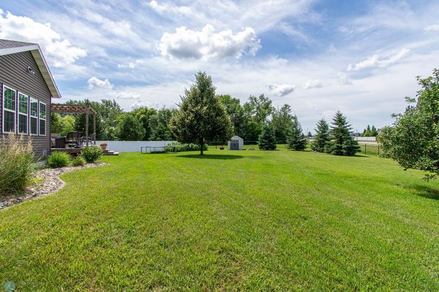 3827 15th Street S, Moorhead, MN 56560