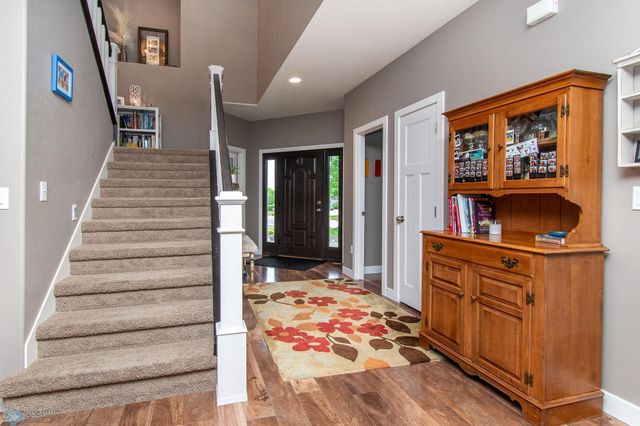 3827 15th Street S, Moorhead, MN 56560