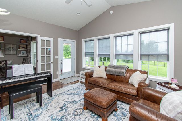 3827 15th Street S, Moorhead, MN 56560