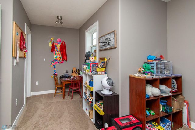 3827 15th Street S, Moorhead, MN 56560