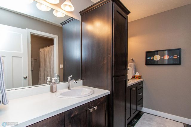 3827 15th Street S, Moorhead, MN 56560