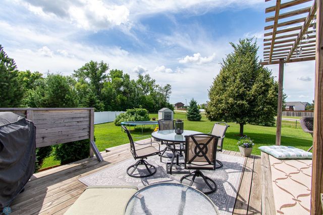 3827 15th Street S, Moorhead, MN 56560
