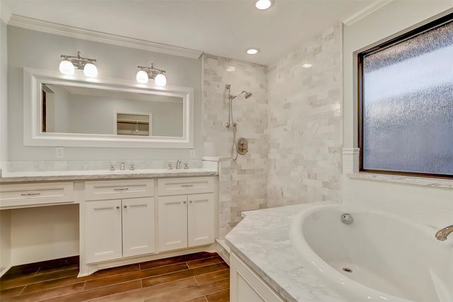 5438 Briarbend Drive, Houston, TX 77096