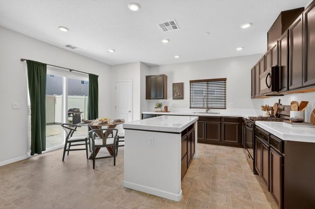 3819 Havenparke Way, Sacramento, CA 95834