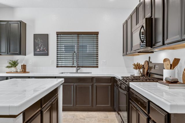 3819 Havenparke Way, Sacramento, CA 95834