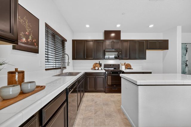 3819 Havenparke Way, Sacramento, CA 95834