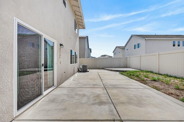 3819 Havenparke Way, Sacramento, CA 95834