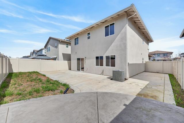 3819 Havenparke Way, Sacramento, CA 95834