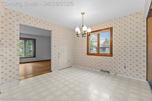 39192 Howell Street, Livonia, MI 48154