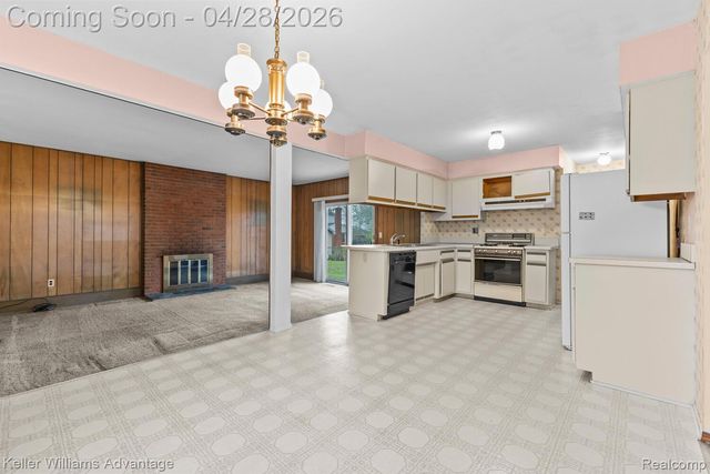 39192 Howell Street, Livonia, MI 48154