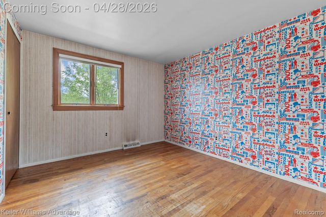 39192 Howell Street, Livonia, MI 48154