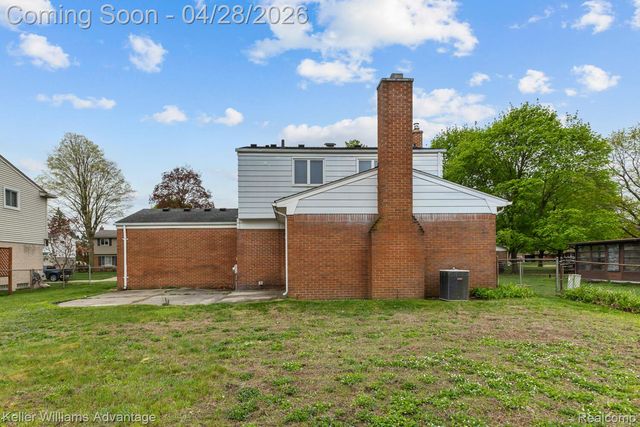 39192 Howell Street, Livonia, MI 48154