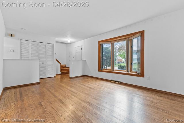 39192 Howell Street, Livonia, MI 48154