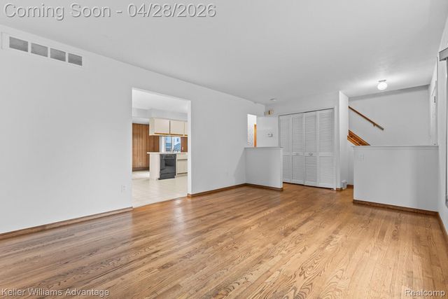 39192 Howell Street, Livonia, MI 48154