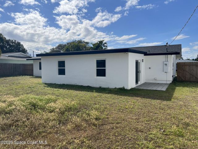 751 Burman Lane NE, Palm Bay, FL 32905