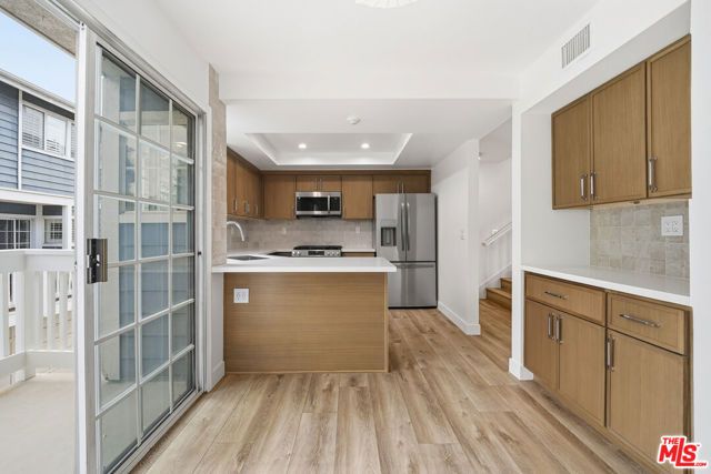 100 S Catalina Avenue A, Redondo Beach, CA 90277