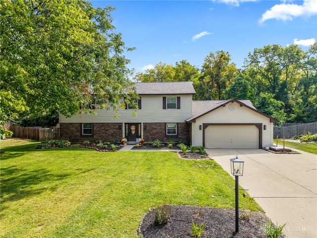 9038 Woodstream Lane, Dayton, OH 45458