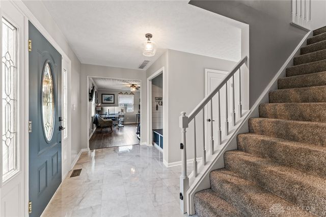 9038 Woodstream Lane, Dayton, OH 45458