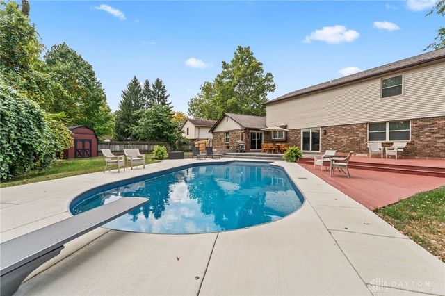 9038 Woodstream Lane, Dayton, OH 45458