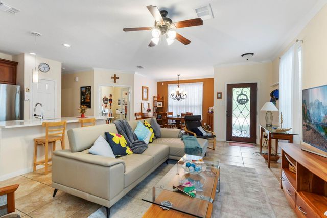 3 Avenswood Place, The Woodlands, TX 77382