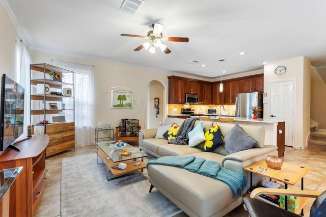 3 Avenswood Place, The Woodlands, TX 77382
