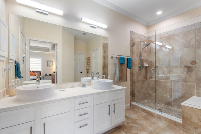 3 Avenswood Place, The Woodlands, TX 77382